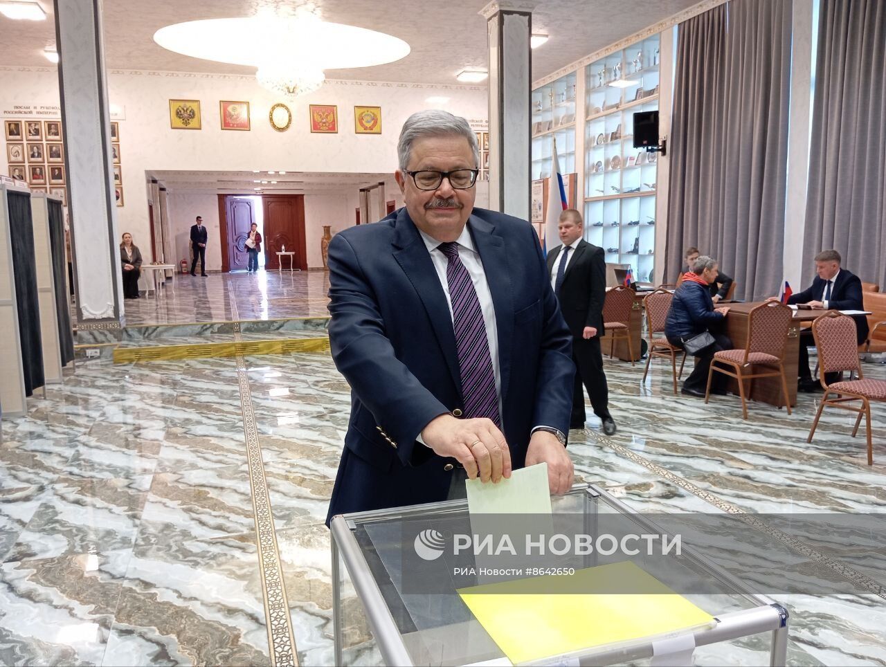 Голосование на выборах президента РФ за рубежом