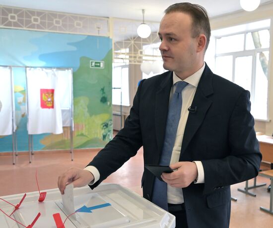Голосование кандидатов в президенты РФ