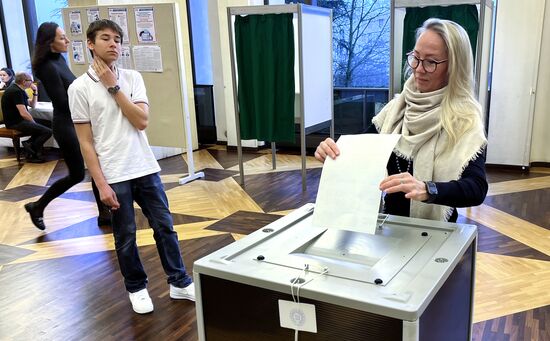 Голосование на выборах президента РФ за рубежом