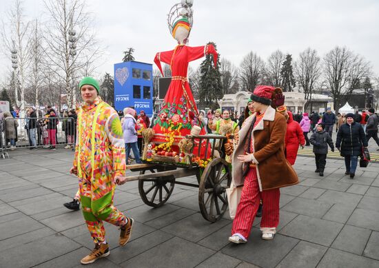 Выставка "Россия". Масленичная неделя