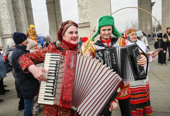 Выставка "Россия". Масленичная неделя