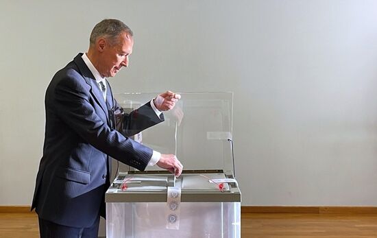 Голосование на выборах президента РФ за рубежом