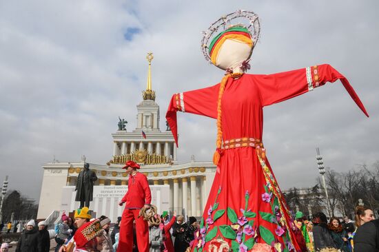 Выставка "Россия". Масленичная неделя