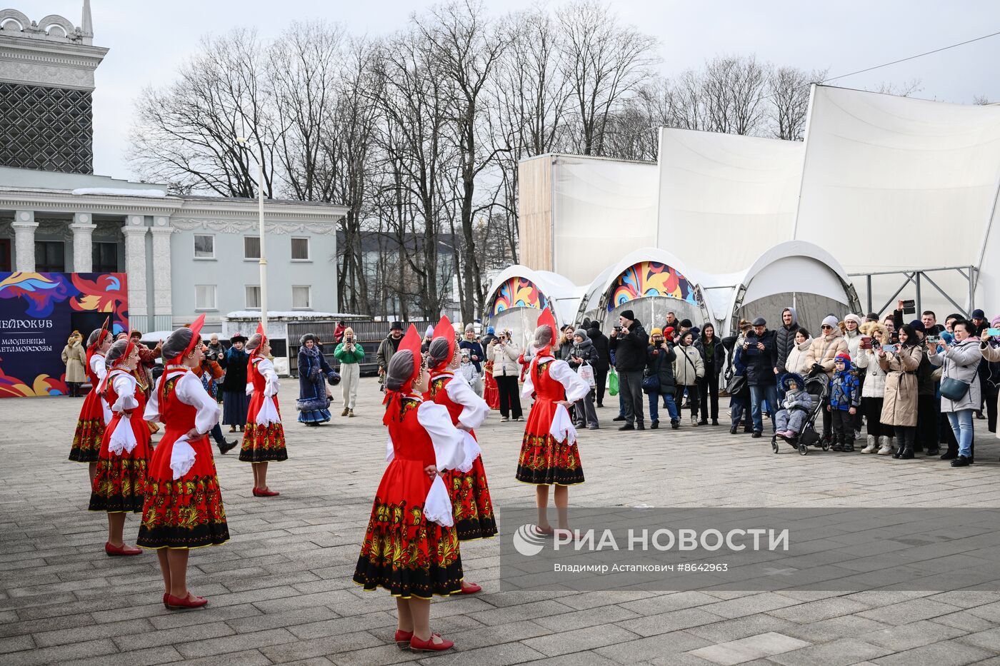 Выставка "Россия". Масленичная неделя