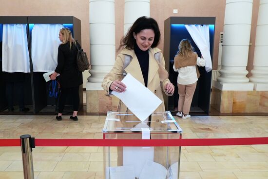 Голосование на выборах президента РФ за рубежом