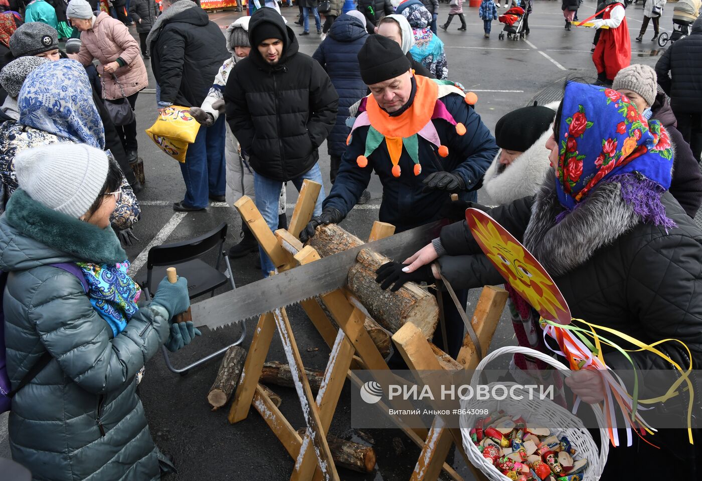 Празднование Масленицы в регионах России