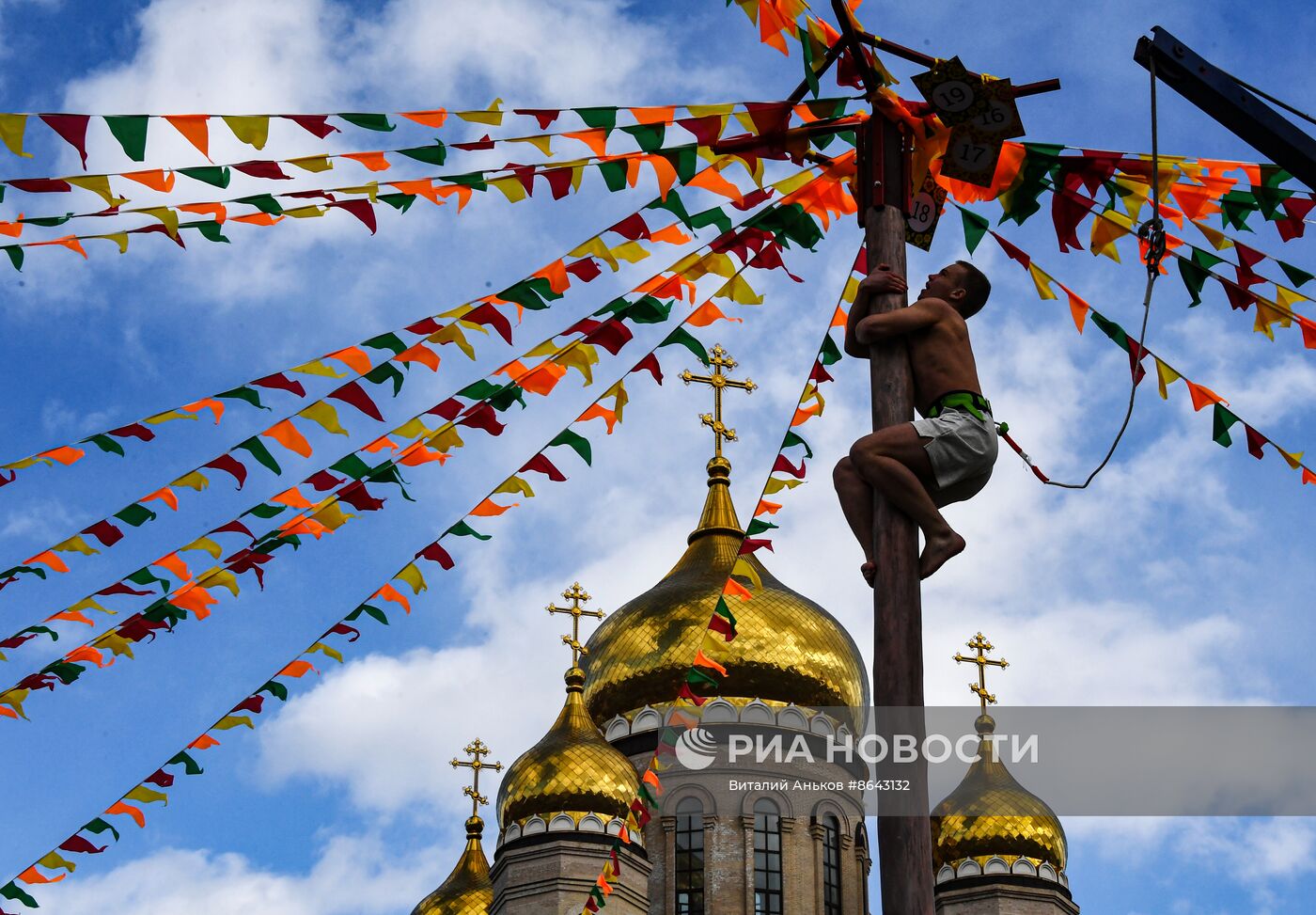 Празднование Масленицы в регионах России