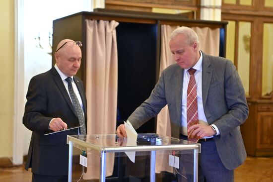 Голосование на выборах президента РФ за рубежом