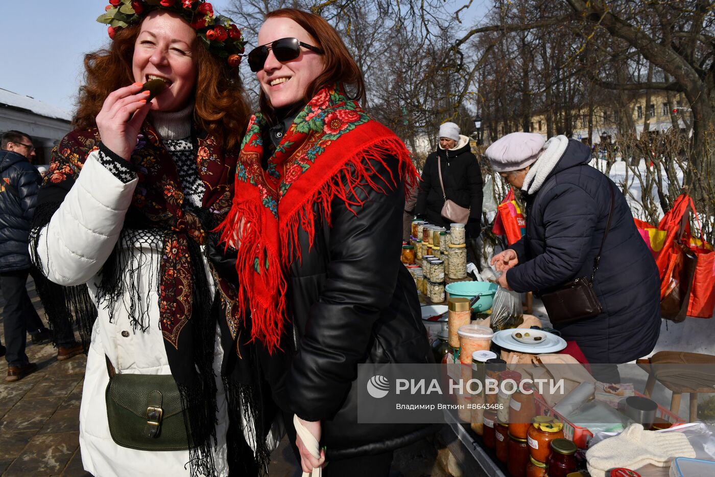 Празднование Масленицы в регионах России