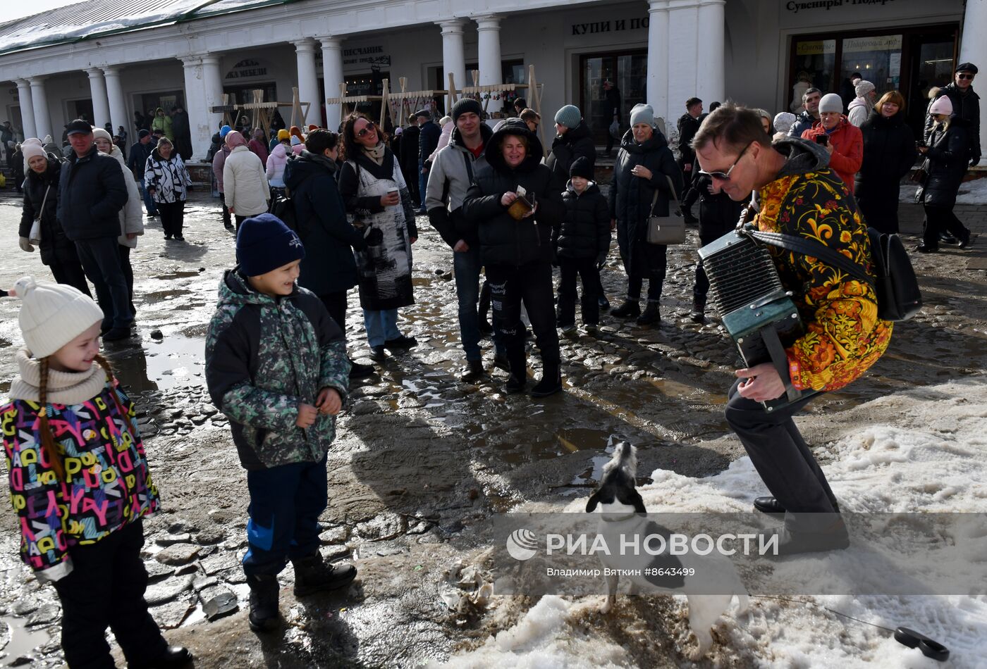 Празднование Масленицы в регионах России