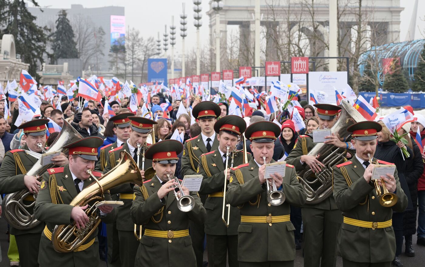 Выставка "Россия". Праздничное шествие "Крым – Севастополь – Россия НАВСЕГДА"