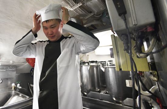 Дизельная подводная лодка "Волхов" во Владивостоке