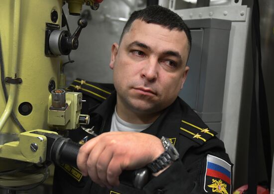 Дизельная подводная лодка "Волхов" во Владивостоке
