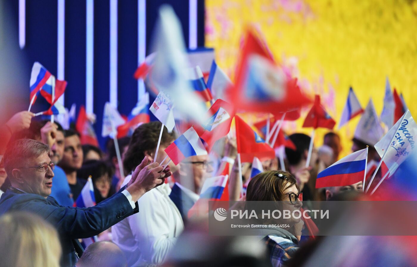 Выставка "Россия". Концерт Симфонического оркестра "Севастопольская симфония"