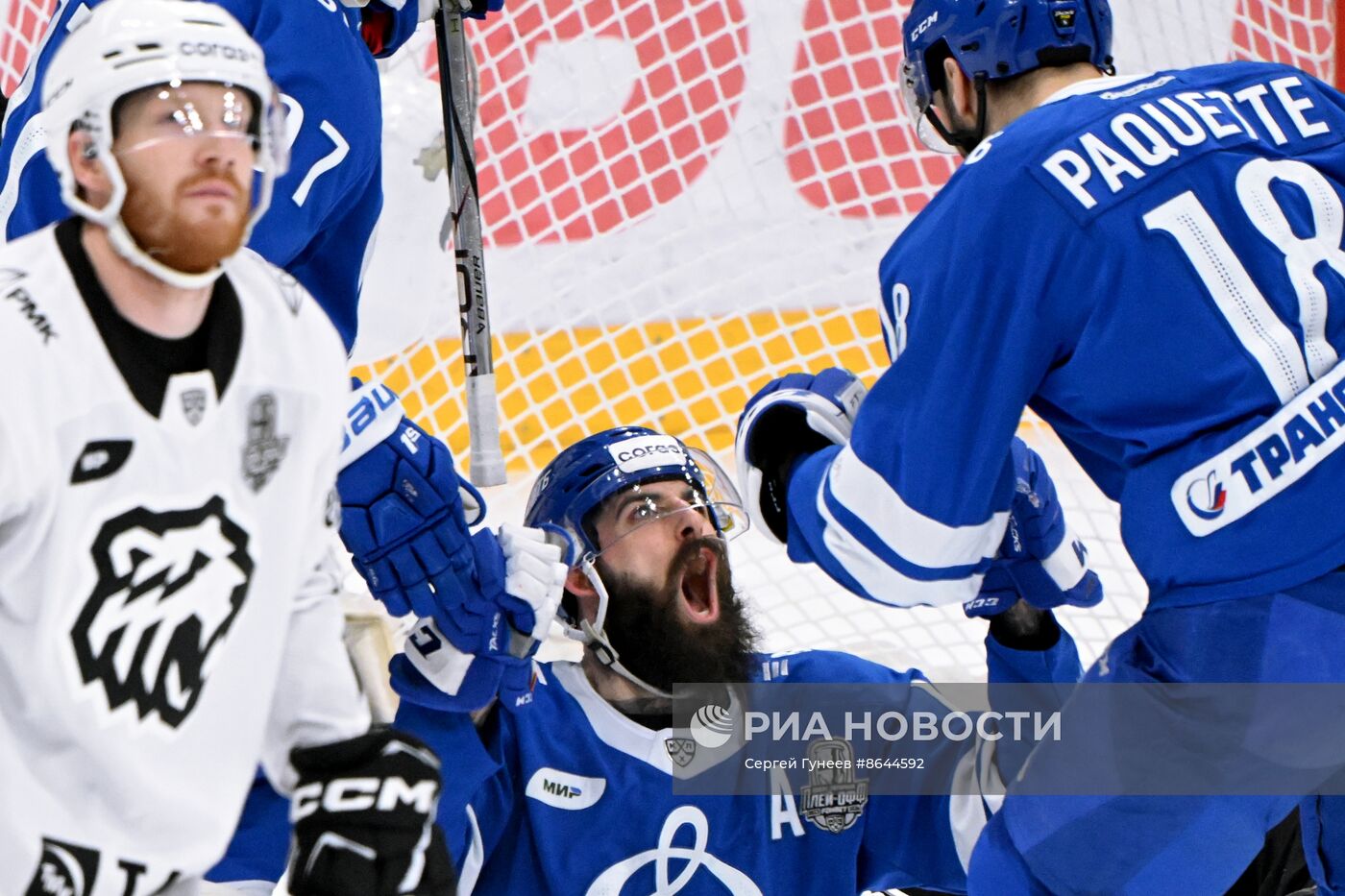 Хоккей. КХЛ. Матч "Динамо" (Москва) - "Трактор"