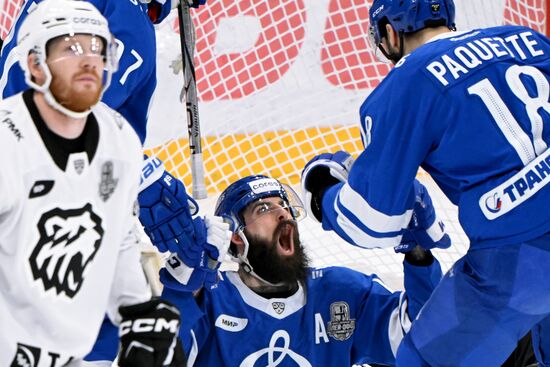 Хоккей. КХЛ. Матч "Динамо" (Москва) - "Трактор"