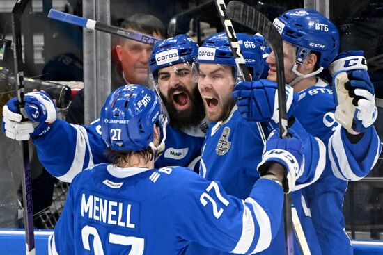 Хоккей. КХЛ. Матч "Динамо" (Москва) - "Трактор"