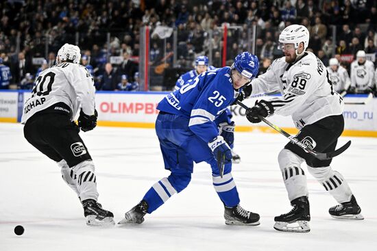 Хоккей. КХЛ. Матч "Динамо" (Москва) - "Трактор"