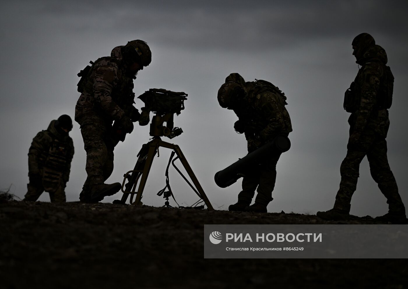 Тренировки расчетов ПТРК "Корнет" ЦВО на Авдеевском направлении