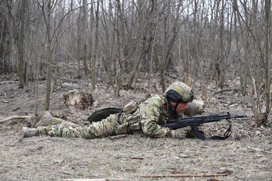 Новоприбывшее на Запорожское направление пополнение ВС РФ проходит обучение на полигоне в зоне СВО