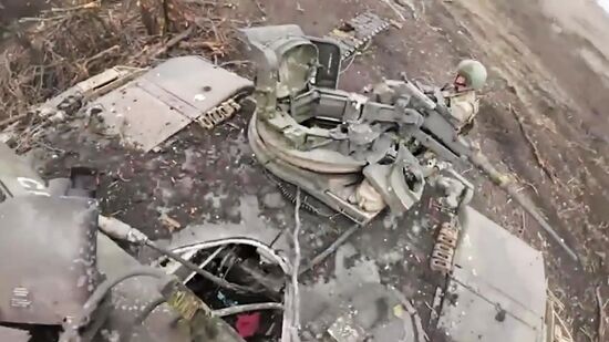 Подбитый под Авдеевкой танк Abrams