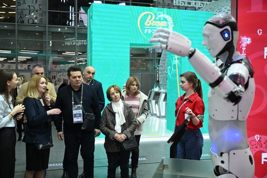 Выставка "Россия". Визит делегации Народной скупщины Республики Сербской