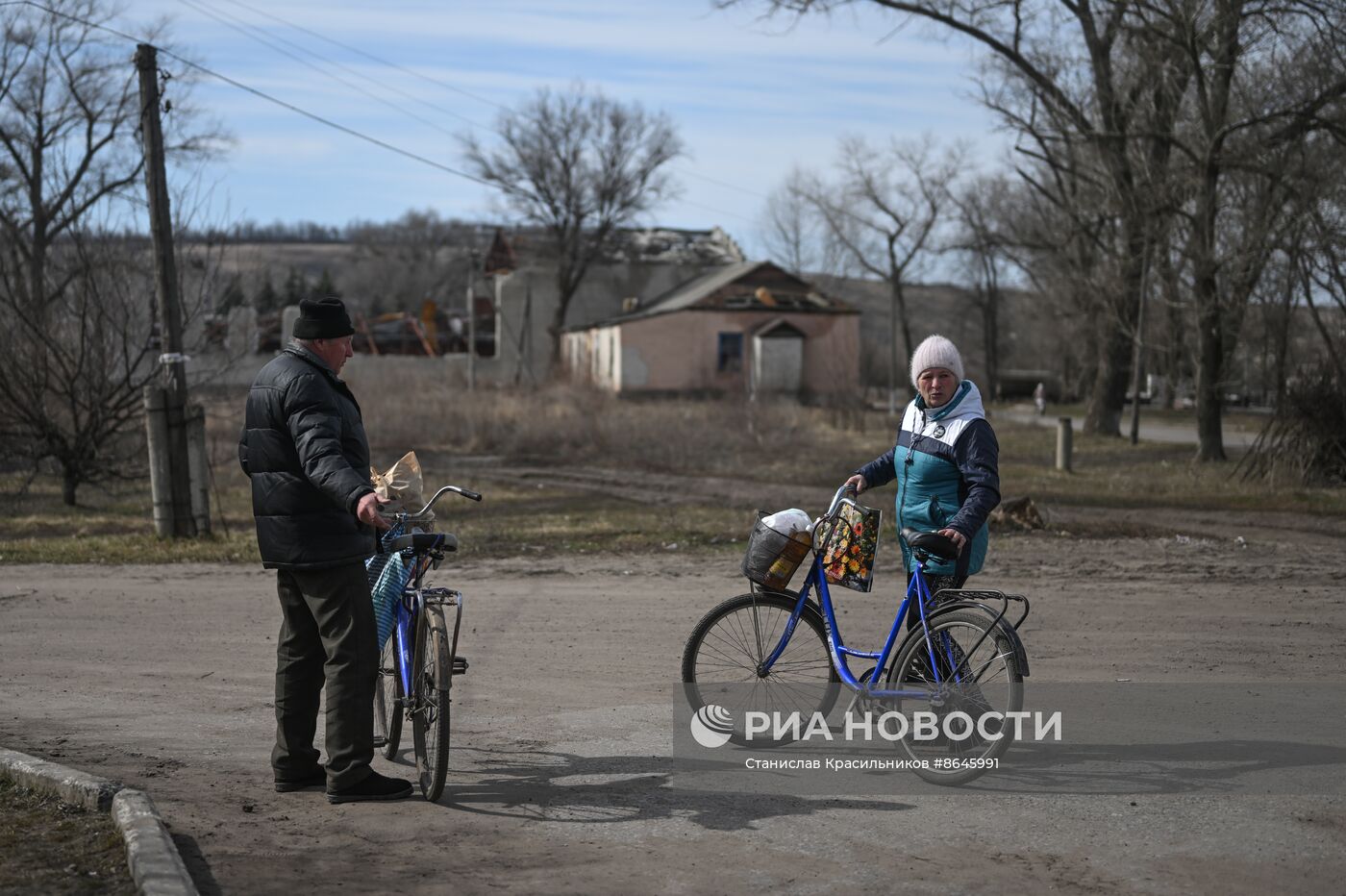 Народный фронт доставил гумпомощь в прифронтовые села Сватовского района ЛНР