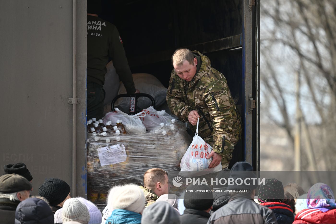 Народный фронт доставил гумпомощь в прифронтовые села Сватовского района ЛНР
