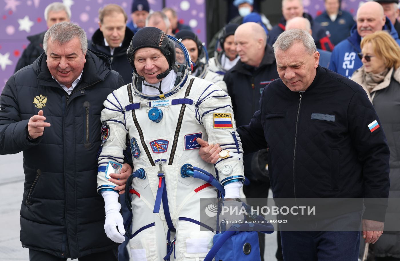 Пуск ракеты с пилотируемым кораблем "Союз МС-25" к МКС отменен