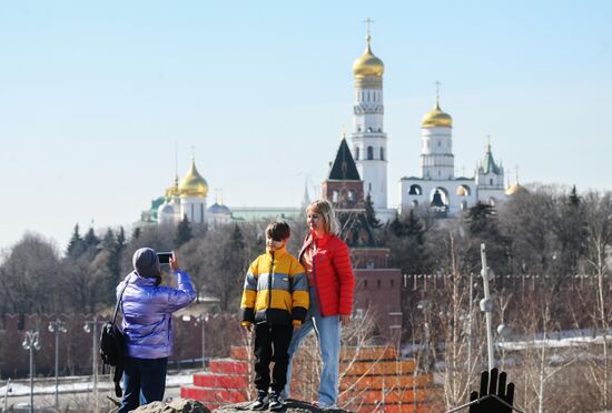 Весна в Москве