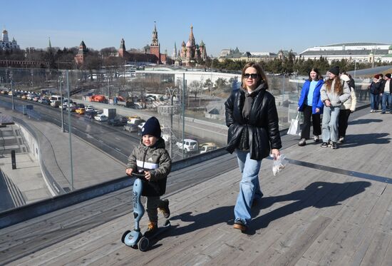 Весна в Москве