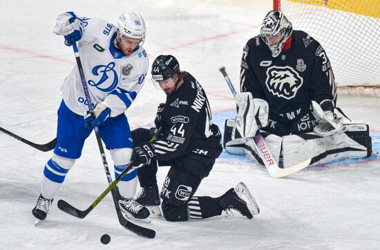 Хоккей. КХЛ. Матч "Трактор" - "Динамо М"