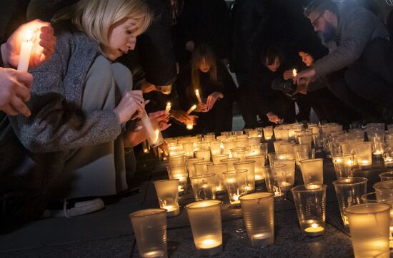 Акция памяти жертв теракта в "Крокус Сити Холле"