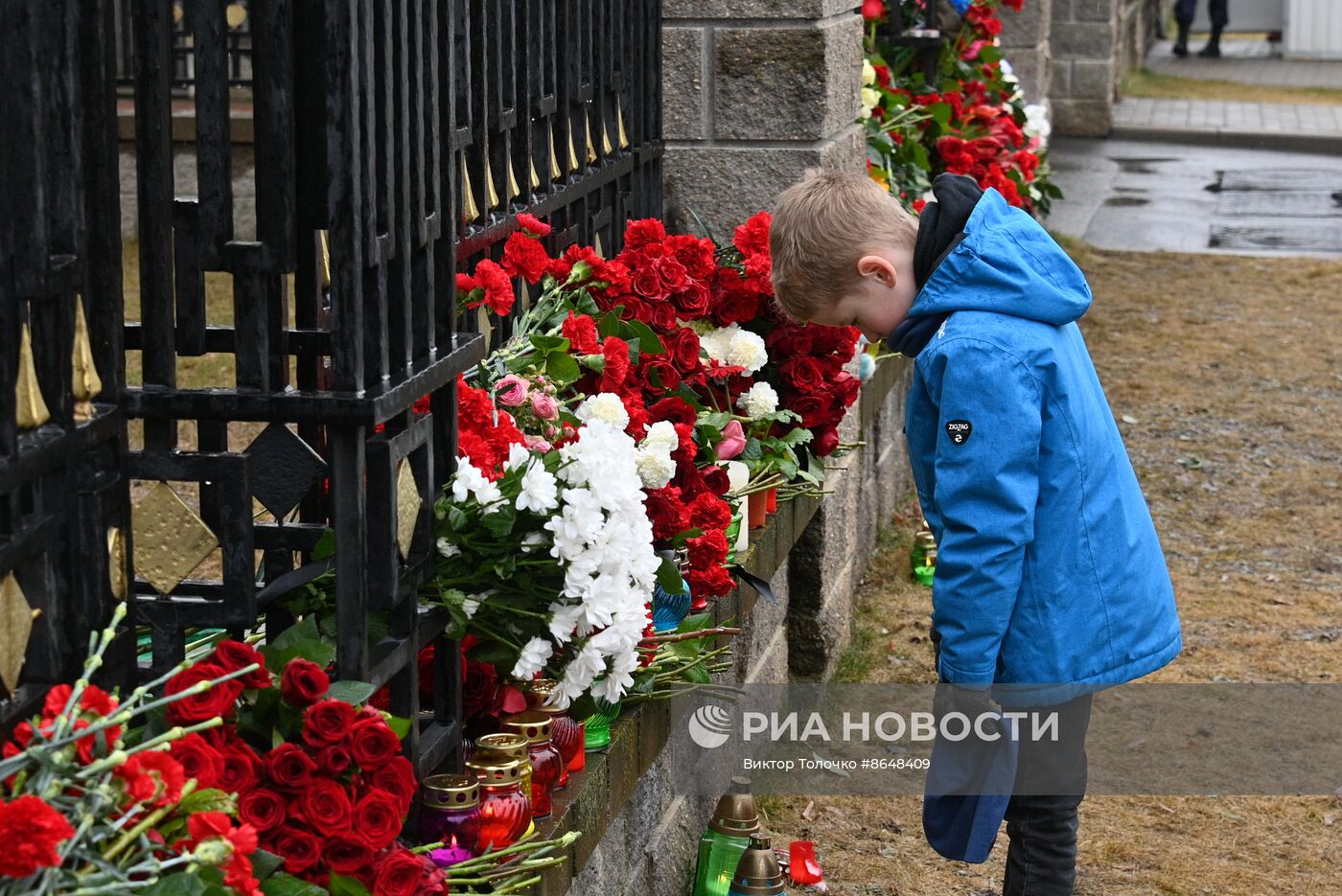 Акции памяти жертв теракта в "Крокус Сити Холле"