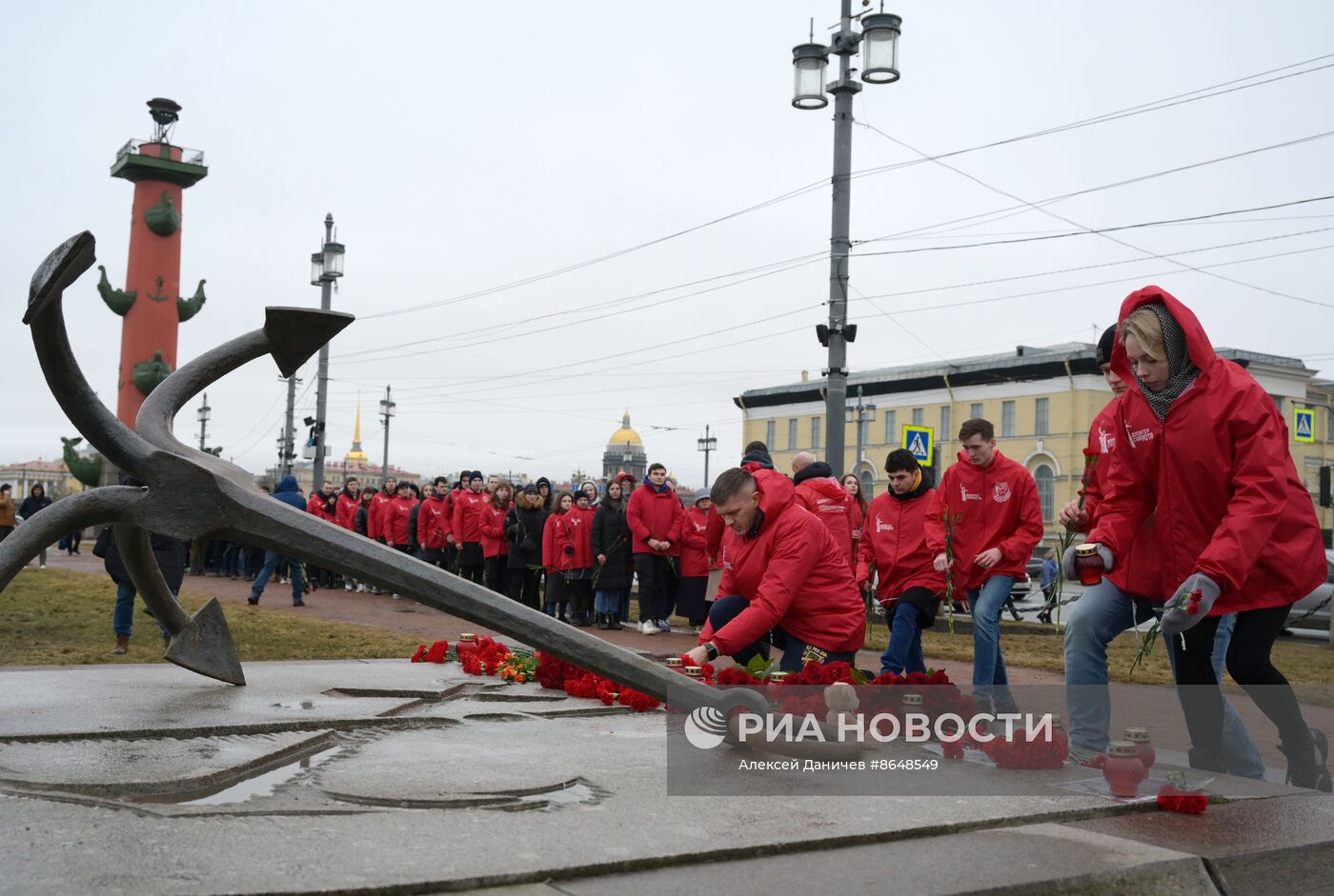 Акции памяти жертв теракта в "Крокус Сити Холле"