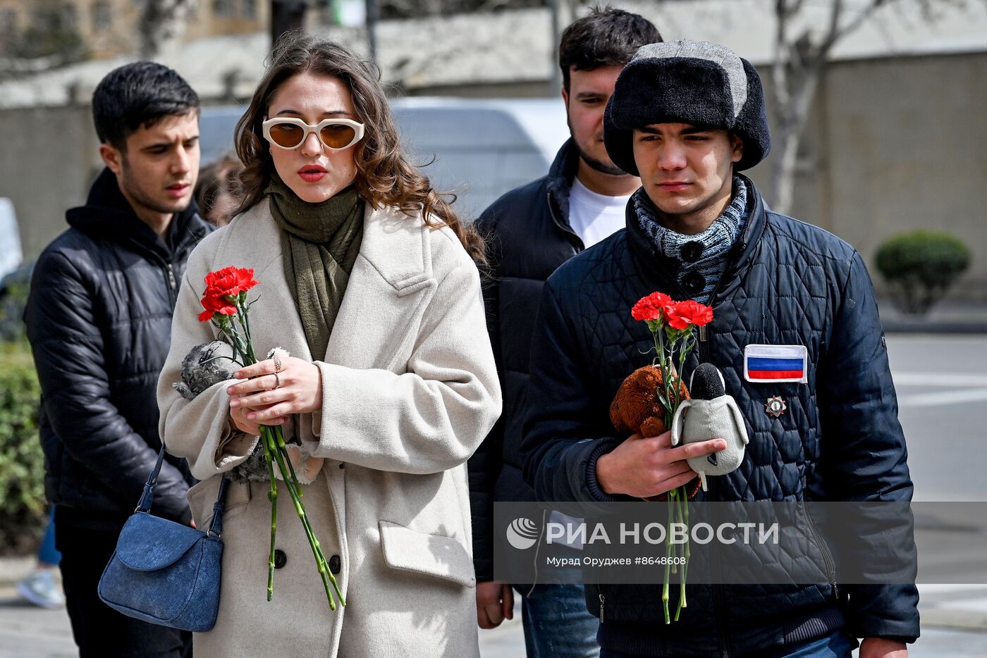 Акции памяти жертв теракта в "Крокус Сити Холле"