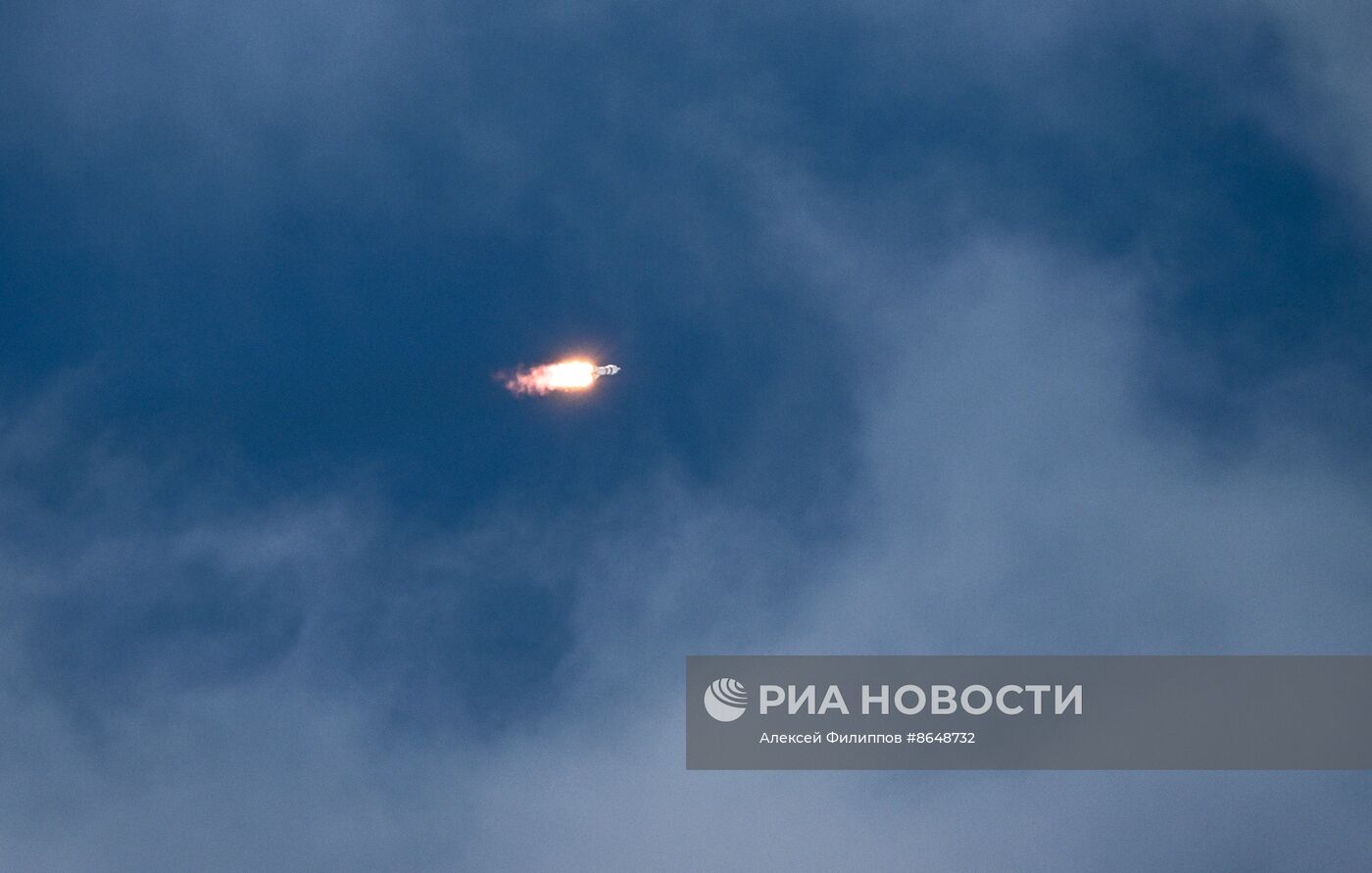 Запуск транспортного пилотируемого корабля "Союз МС-25"