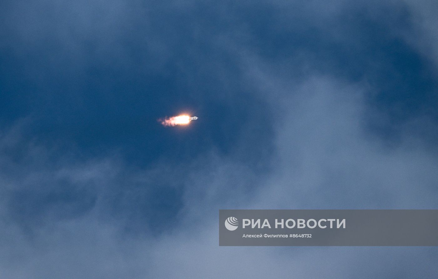 Запуск транспортного пилотируемого корабля "Союз МС-25"
