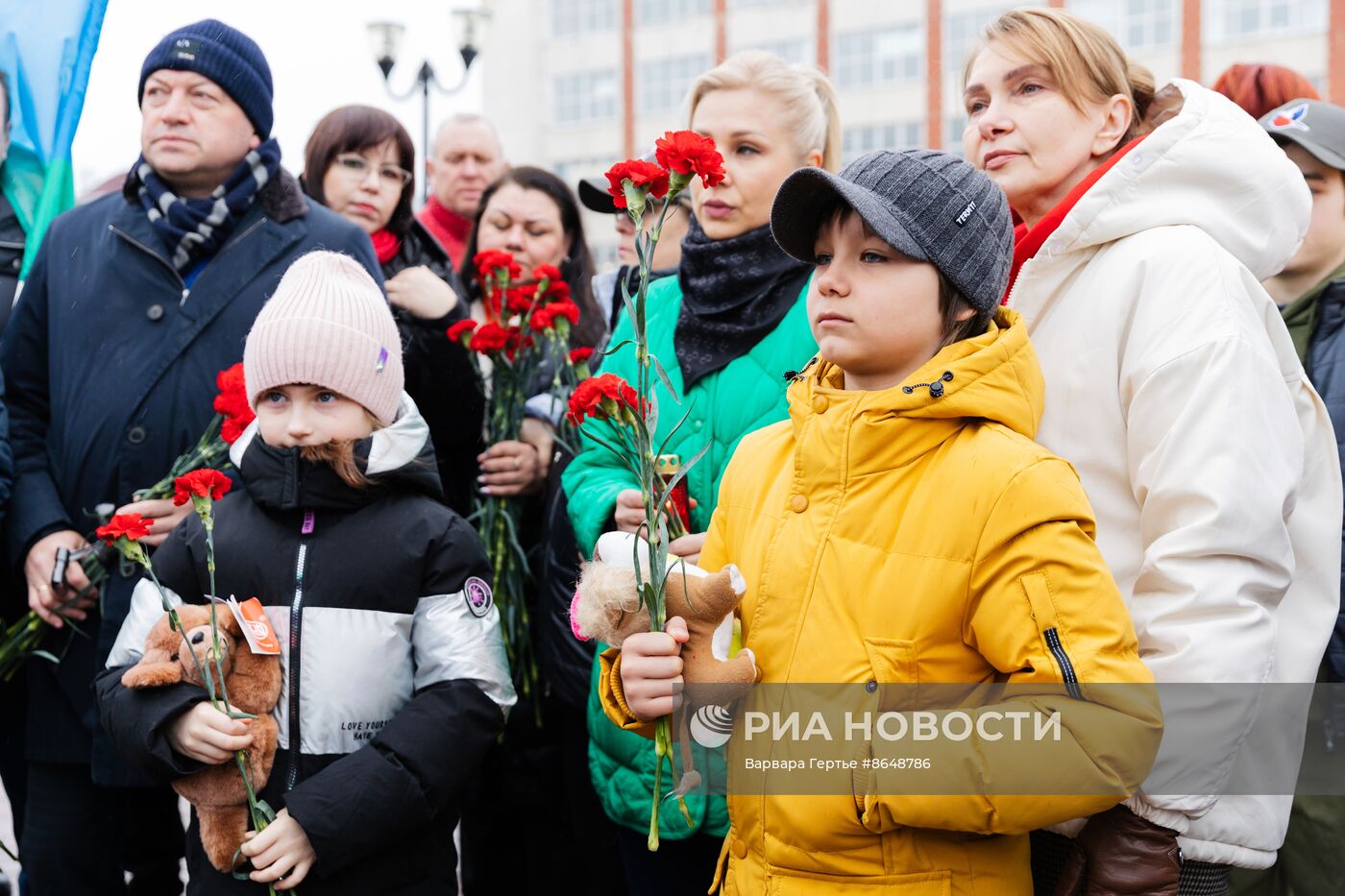 Акции памяти жертв теракта в "Крокус Сити Холле"