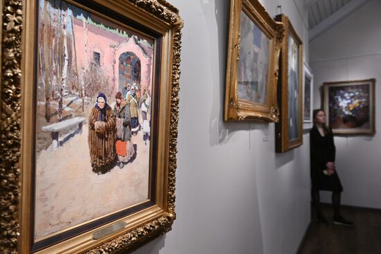 Предаукционная выставка "Первые имена"