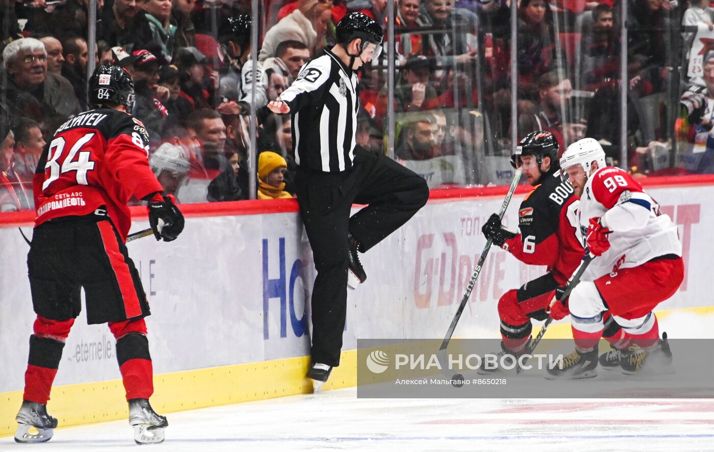Хоккей. КХЛ. Матч "Авангард" - "Локомотив"