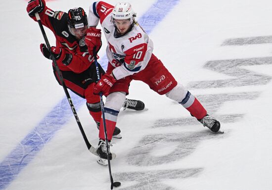 Хоккей. КХЛ. Матч "Авангард" - "Локомотив"