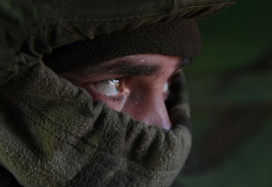 Подготовка морских пехотинцев ТОФ на полигоне в Приморском крае