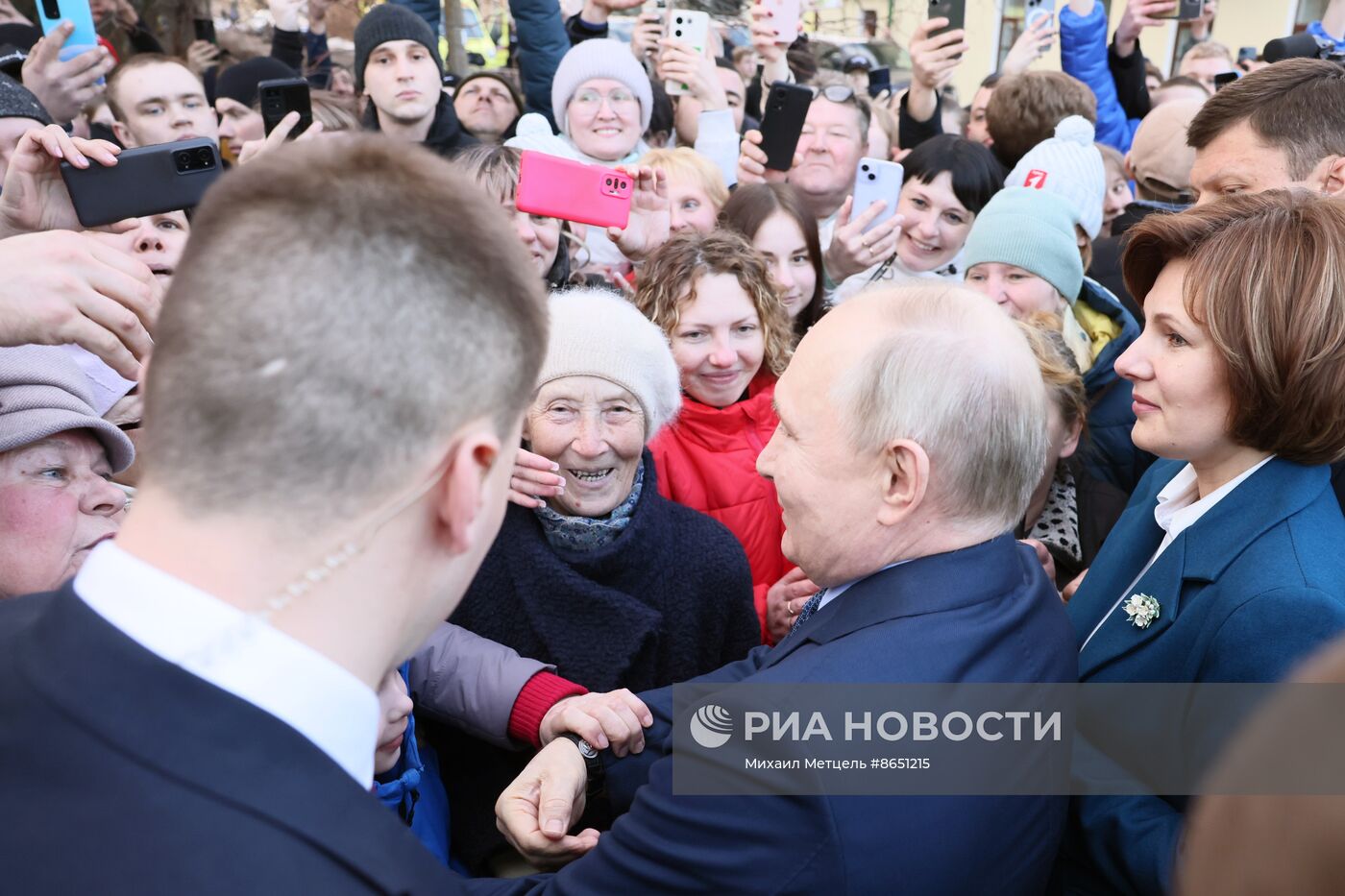 Рабочая поездка президента РФ В. Путина в Центральный федеральный округ