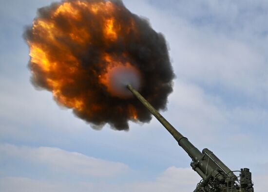 Боевая работа САУ "Малка" артиллерийских подразделений ЦВО на Авдеевском направлении