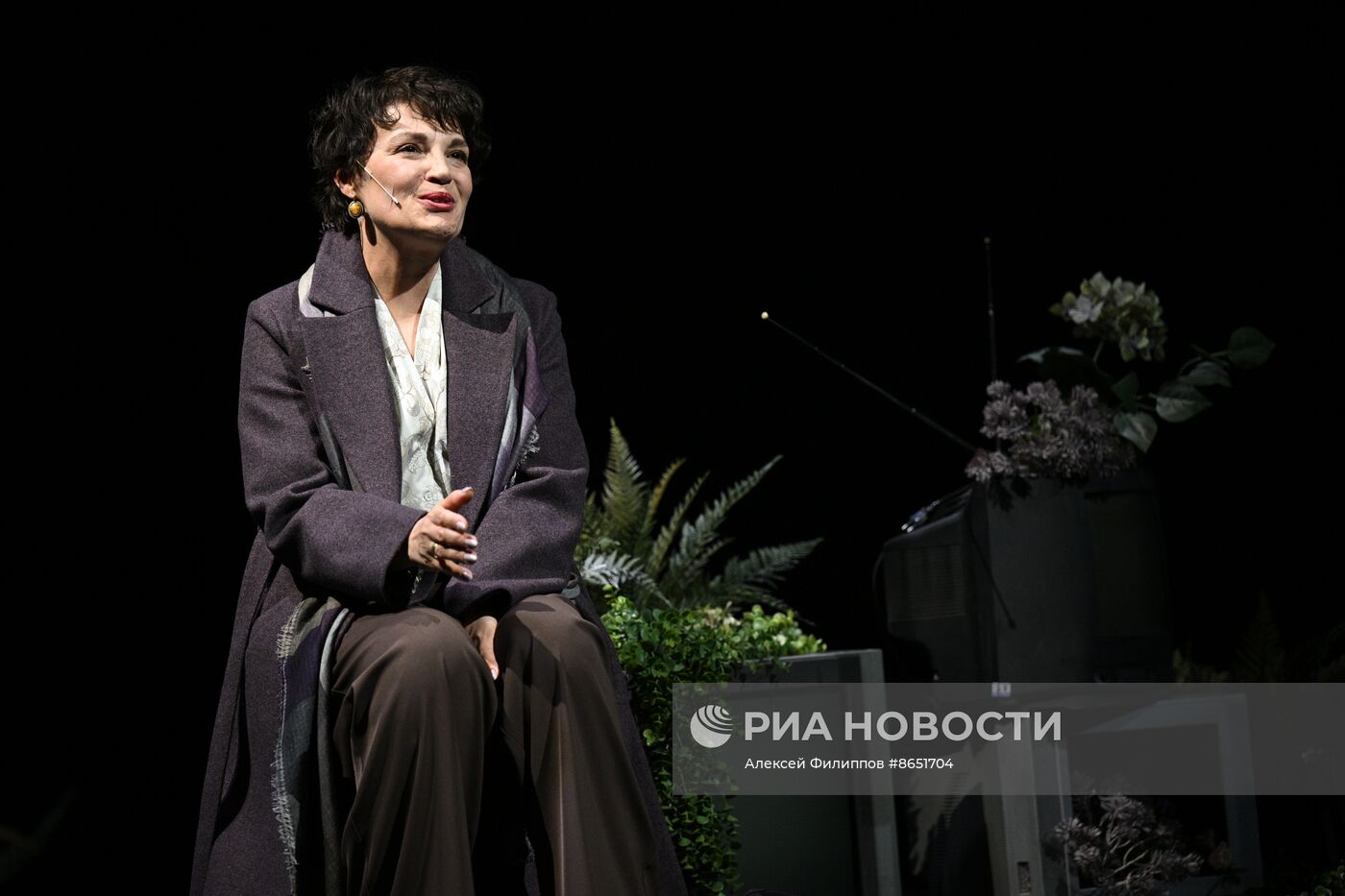 Выставка "Россия". Показ спектакля "ЧЕРКАСОВ XII" в рамках проекта "Голоса страны"