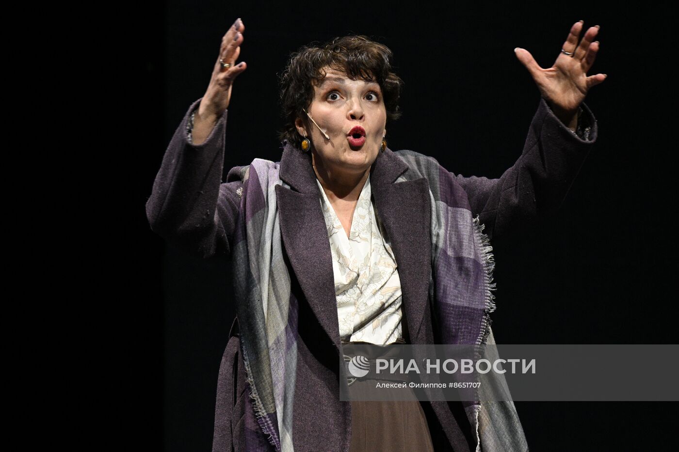 Выставка "Россия". Показ спектакля "ЧЕРКАСОВ XII" в рамках проекта "Голоса страны"