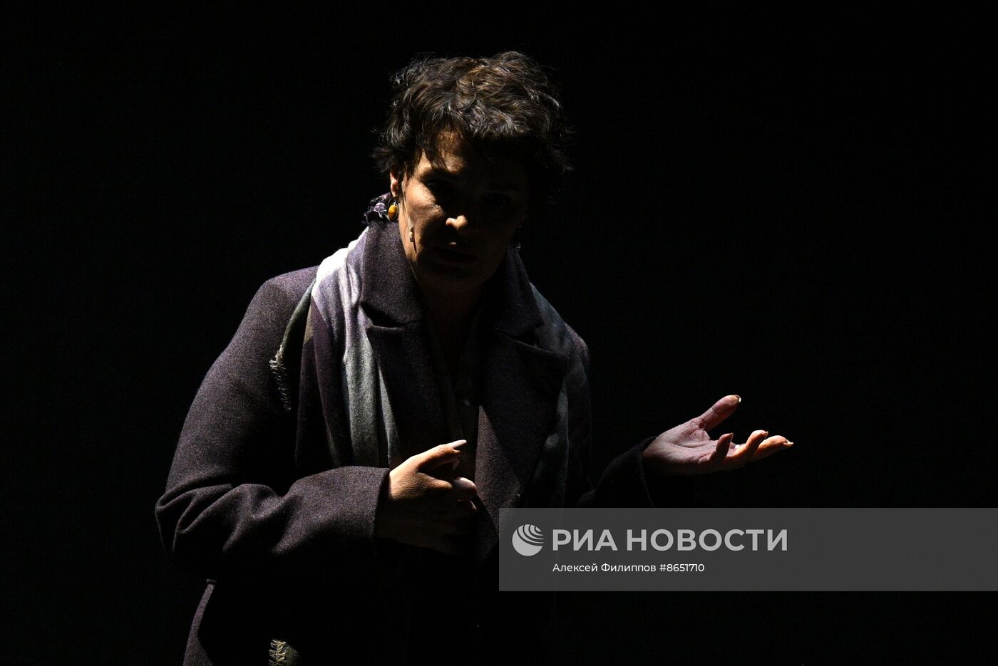 Выставка "Россия". Показ спектакля "ЧЕРКАСОВ XII" в рамках проекта "Голоса страны"