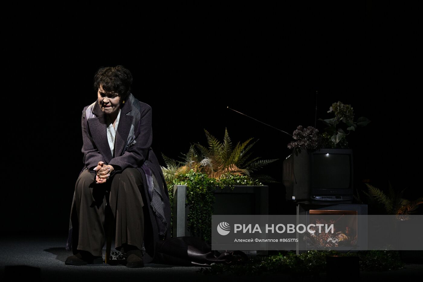 Выставка "Россия". Показ спектакля "ЧЕРКАСОВ XII" в рамках проекта "Голоса страны"