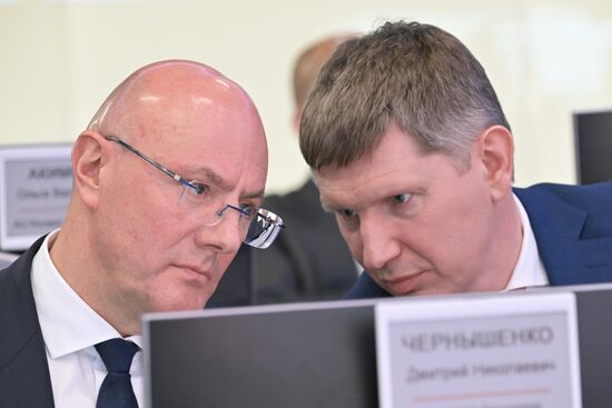 Президент Владимир Путин провел совещание по вопросу создания круглогодичных курортов